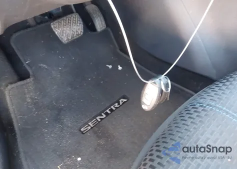 2016 Nissan Sentra Sr из США, поврежденный, VIN 3N1AB7AP7GY256822